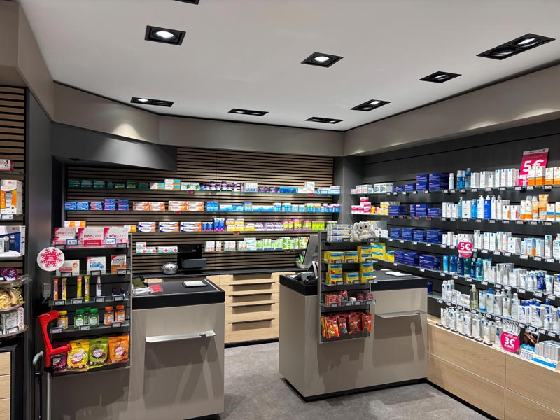 Bild - Innenansicht der Hirsch-Apotheke Bild - Innenansicht der Hirsch-Apotheke